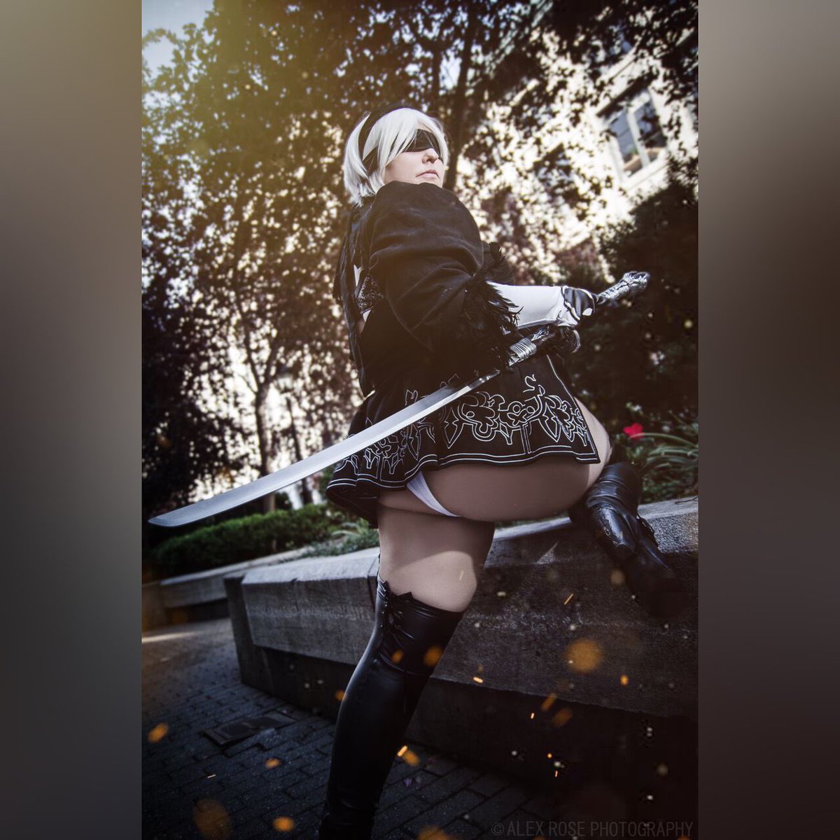 CandyCosplays's tweet image. 2B from Nier Automata . 
..
Photo by @MsAlexRose .
..
#nierautomata #nierautomatacosplay #neirautomata2bcosplay #2b #2bcosplay #videogame #cosplay #cosplaygirl
