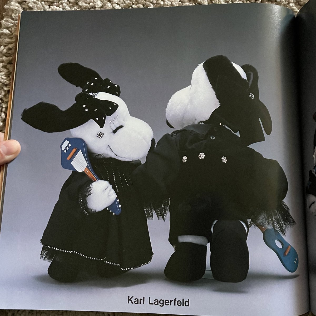 skirtsmusic's tweet photo. Just trying to be on the same level as all the snoopys in this snoopy in fashion book https://t.co/DL7YZMLaA4