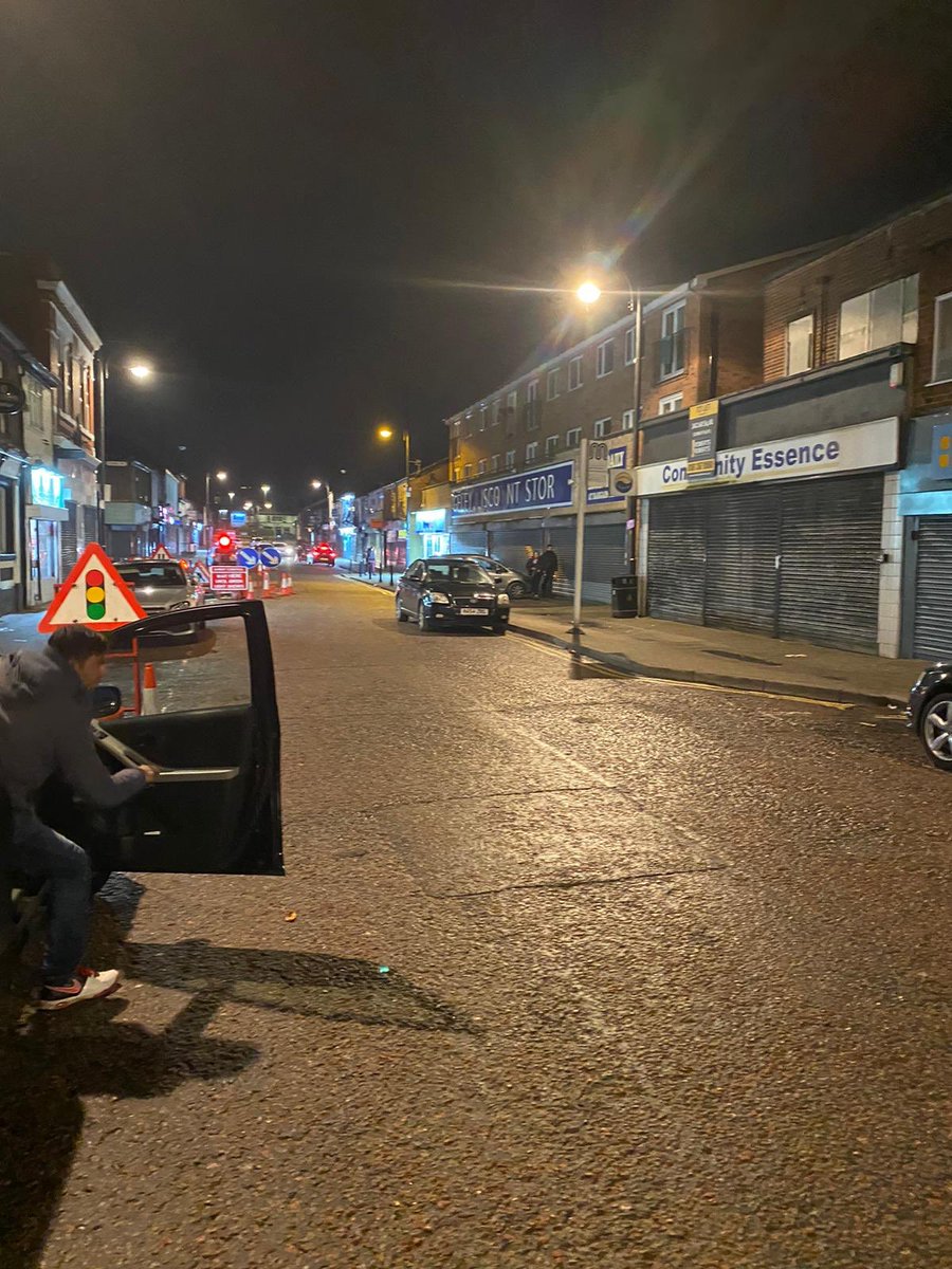 JustMeBeingMe4's tweet photo. When there’s a #lockdown in Africa Vs a #lockdown under the @Conservatives gov...
Africa Understands Pandemic 😔
I only wish @BorisJohnson and @Conservatives party would realise, caring for the people is caring for oneself 😔
#SaloneTwitter
#UgandaDecide
UK SL https://t.co/xYJdaQrNli
