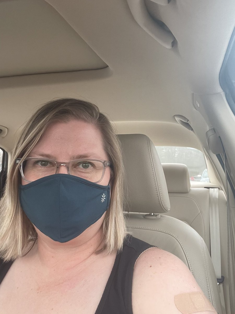 ReadingReineke's tweet photo. I’d like to thank @SMCPS_MD @SMCHD_gov @firstsheriff for a well-organized and efficient vaccination event! https://t.co/jUjCFeAU1f