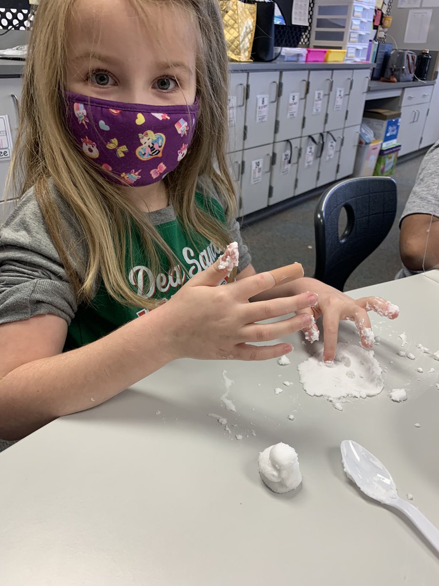 mrsjessicaotero's tweet photo. Mad Scientist Day! 🧪 @Longbranch_Elem #misdproud https://t.co/7WjAWWmZuc
