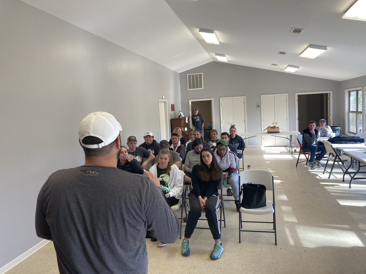mcc_fca's tweet photo. Awesome day with the MCC Tennis team at Camp Meridale! This is a special group! God is good! #FCAcamp https://t.co/Of8yuqSqah