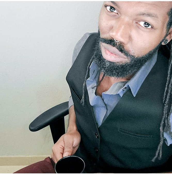The look that says 'under no certain terms am I fucking around today' https://t.co/DJbrkyNlWV