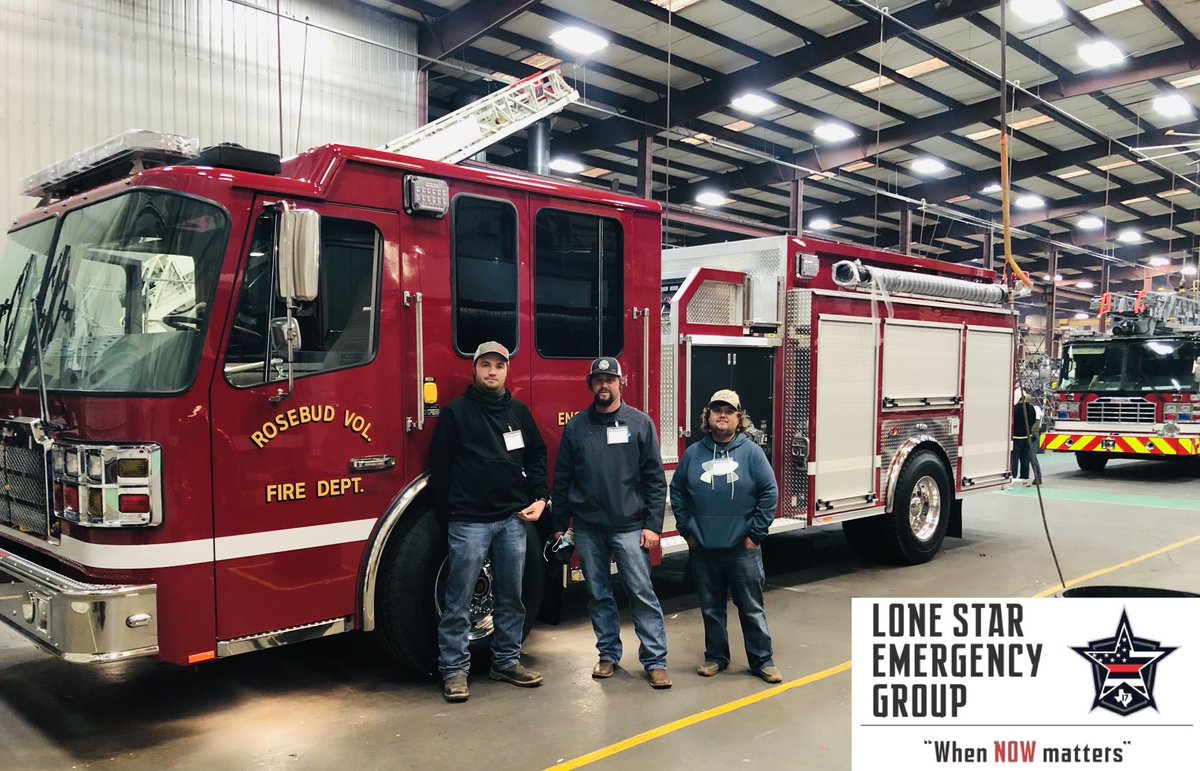 LoneStarEG's tweet photo. We are proud to have recently delivered this @ferrarafire Cinder Top Mount Pumper to the Rosebud FD! 

• 1000 Gallon Tank 
• 1750 GPM Pump
• Top Mount 
• 450 HP Engine 

#LoneStarEmergencyGroup #LoneStarState #FerraraFire #FiretrucksofAmerica #FiretrucksofTexas #FerraraStrong https://t.co/QOJG0NTrTP