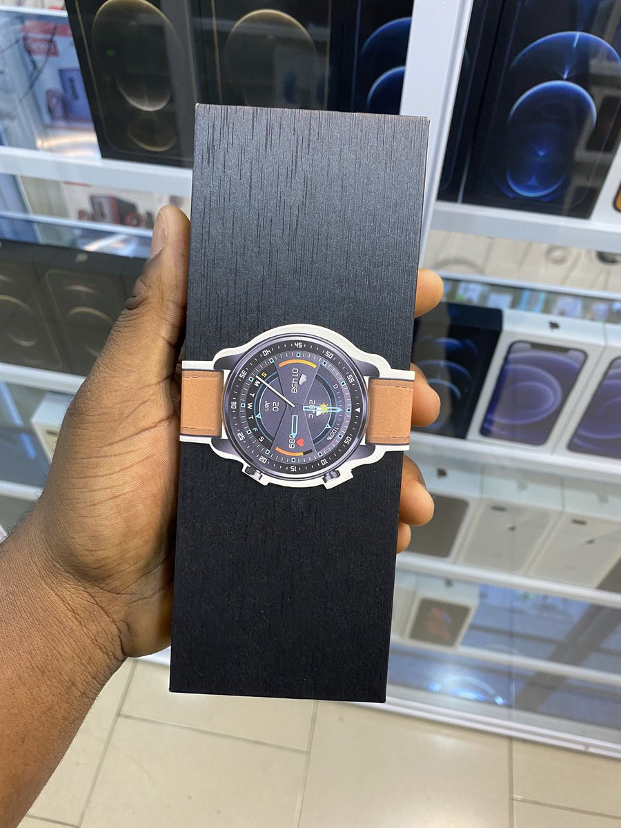 igoodsghana's tweet photo. Hi guys kindly help me make a decision. What do y’all think about this smart watch?? I want to import these and want to make a decision if i should import these or I shouldn’t? 
Kindly help me decide thanks. 
#igoodsgh #ghana #accra #smartwatch #tech https://t.co/GRBOFqBhNy