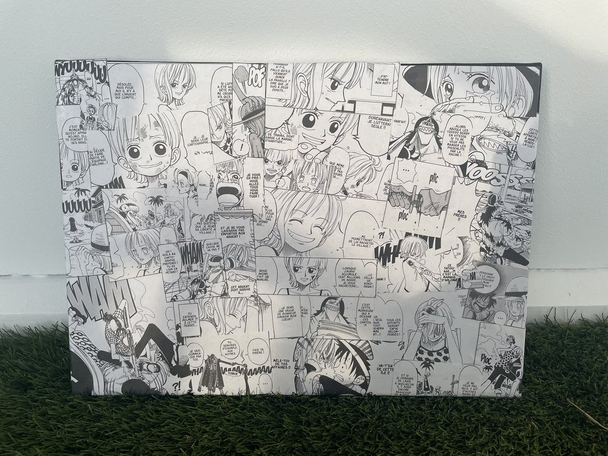 _wallflowcr_'s tweet photo. J’ai fais ça avec un tome d’op 👀 https://t.co/TuTs36BmVZ
