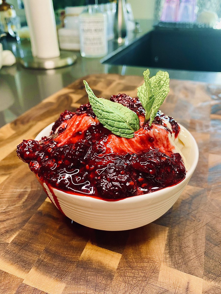 We made the best healthy ice cream. It’s called “nice cream” and only has a few ingredients! 

#icecream #healthychoices #foodie #dessert #cooking #baking