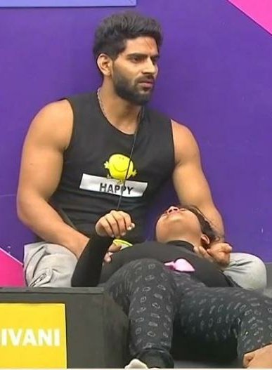  #BalajiMurugaDoss with  #shivaninarayanan We saw how he admired her individuality as a person. She was there to lift him up many times. The care he felt for her was evident till the very last day. We saw the ease in the bond & the respect he had for her. Always soft with her.