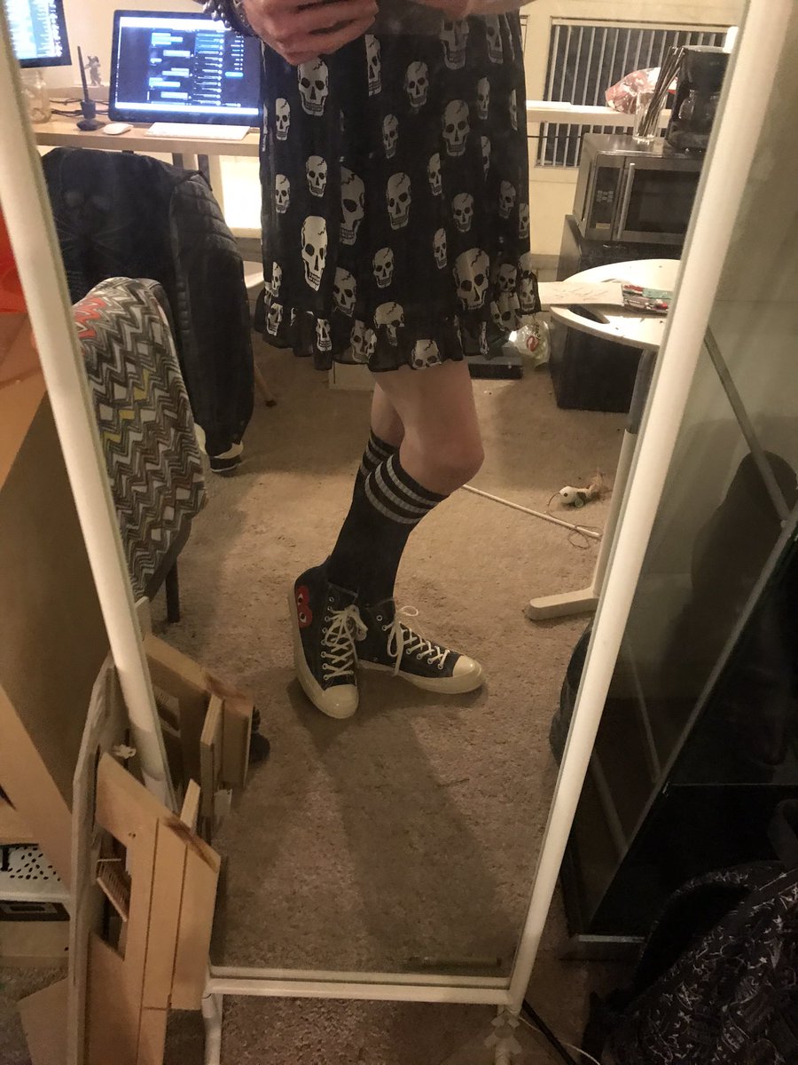 And switching it up. Wanted to try it with my Converse and knee-highs.