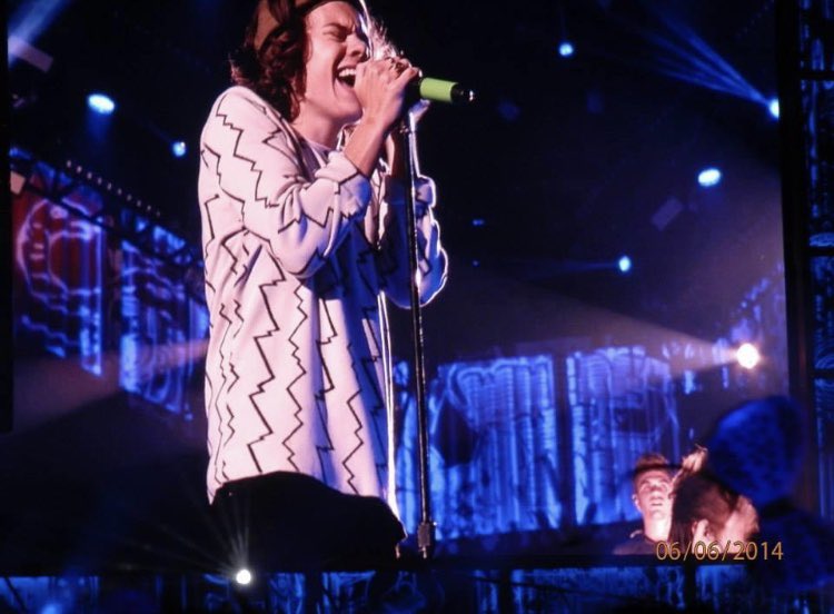 photos from WWA tour and OTRA tour. 06/06/14 and 26/09/15 a thread :) (some videos may be added at the end)