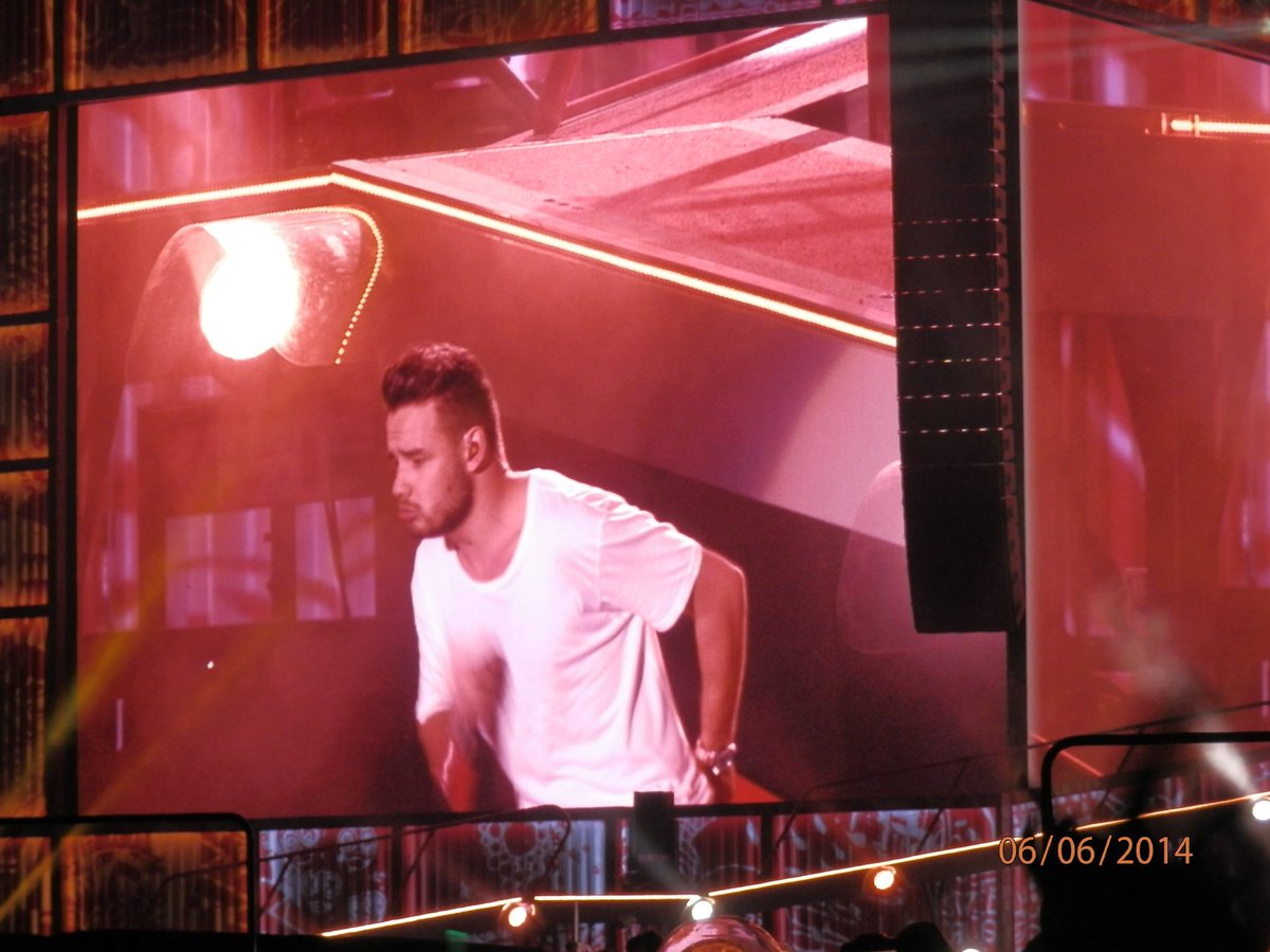 photos from WWA tour and OTRA tour. 06/06/14 and 26/09/15 a thread :) (some videos may be added at the end)