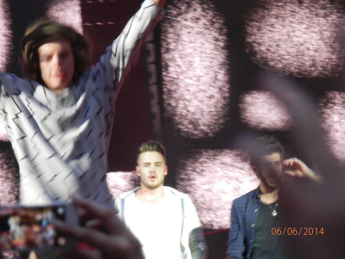 photos from WWA tour and OTRA tour. 06/06/14 and 26/09/15 a thread :) (some videos may be added at the end)