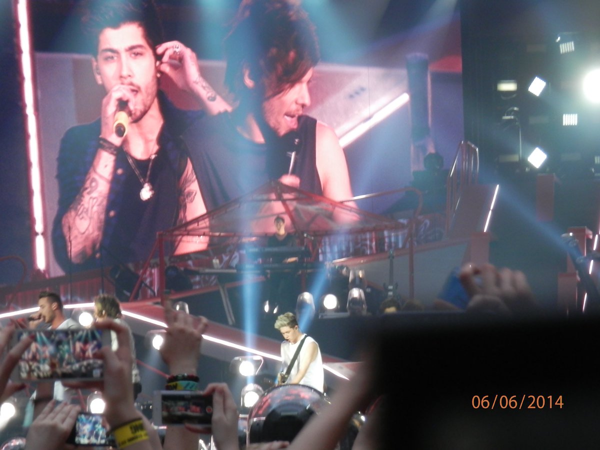 photos from WWA tour and OTRA tour. 06/06/14 and 26/09/15 a thread :) (some videos may be added at the end)
