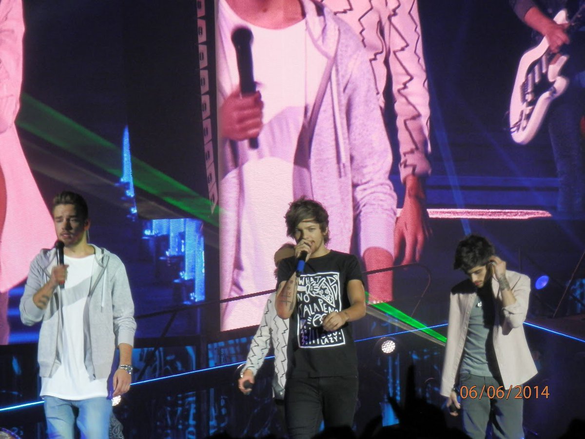 photos from WWA tour and OTRA tour. 06/06/14 and 26/09/15 a thread :) (some videos may be added at the end)