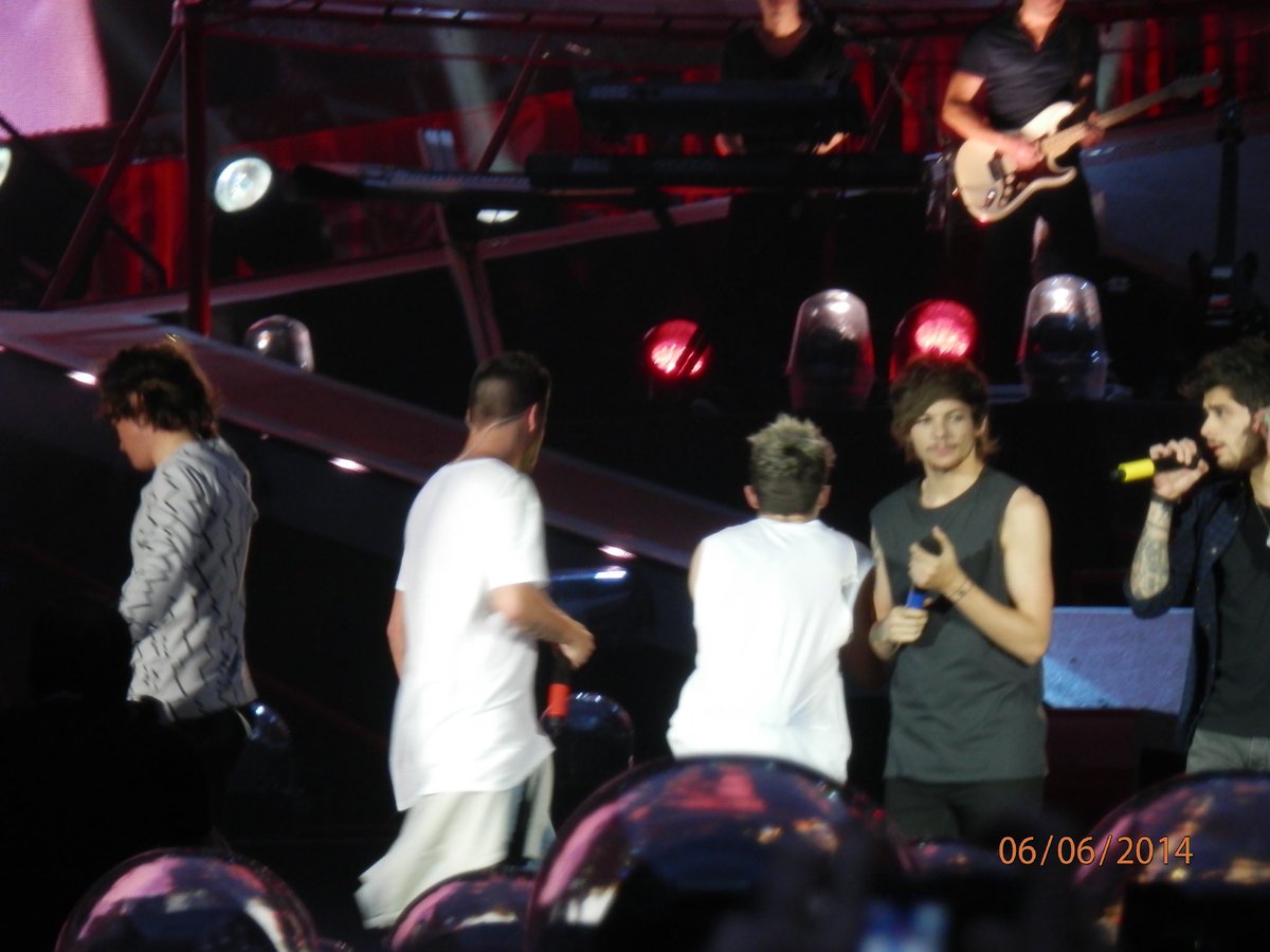 photos from WWA tour and OTRA tour. 06/06/14 and 26/09/15 a thread :) (some videos may be added at the end)