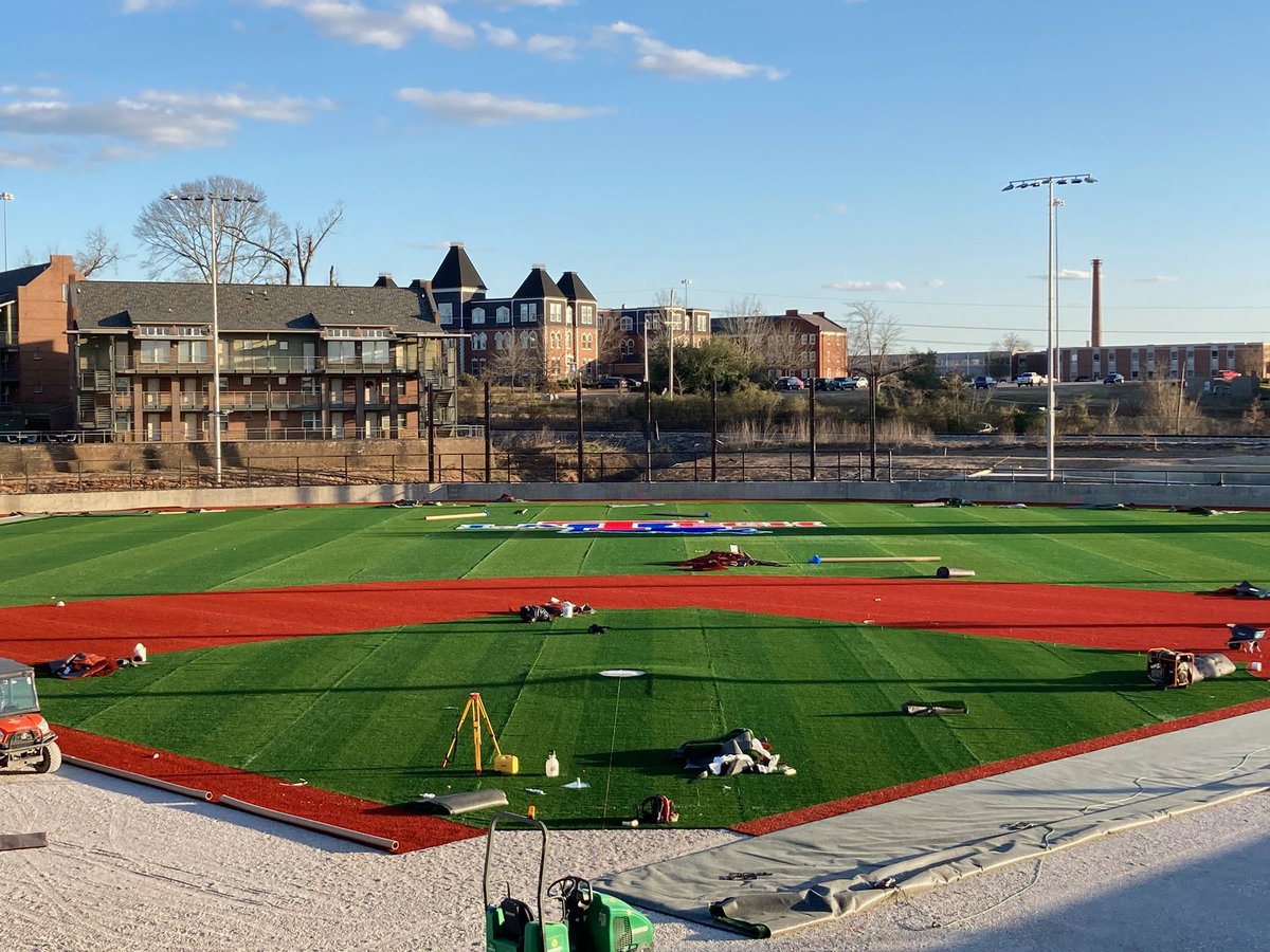 Diamond Dogs tweet media