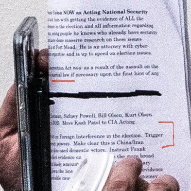 Close up the notes the MyPillowGuy used during his meeting with Trump show the words “martial law” and “make clear this is China/Iran”:  https://twitter.com/jabinbotsford/status/1350186100564905985
