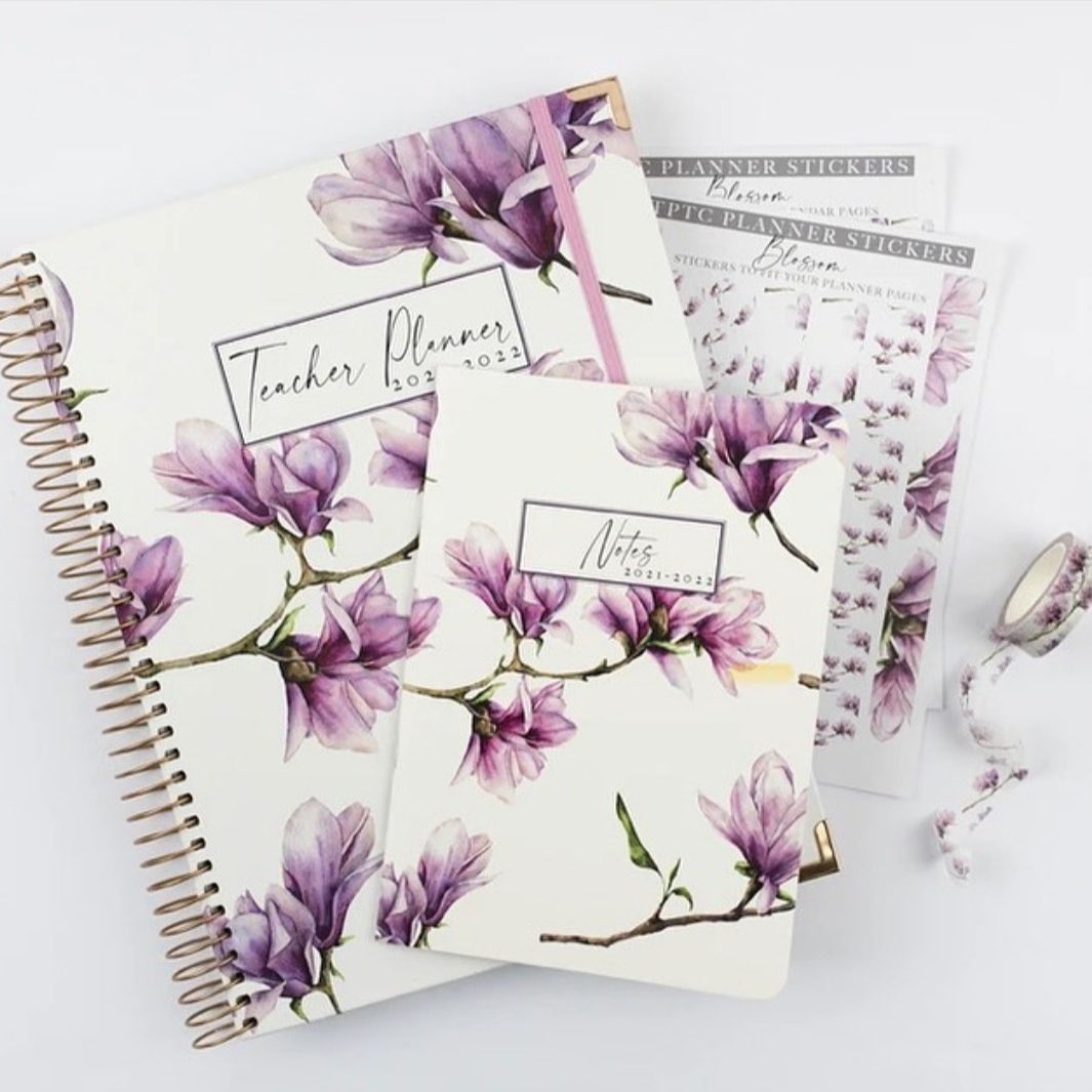 PackerMiss's tweet image. Pre-ordered my new #teacherplanner today from @TPositiveTC 🌸 Can’t wait to receive it already!