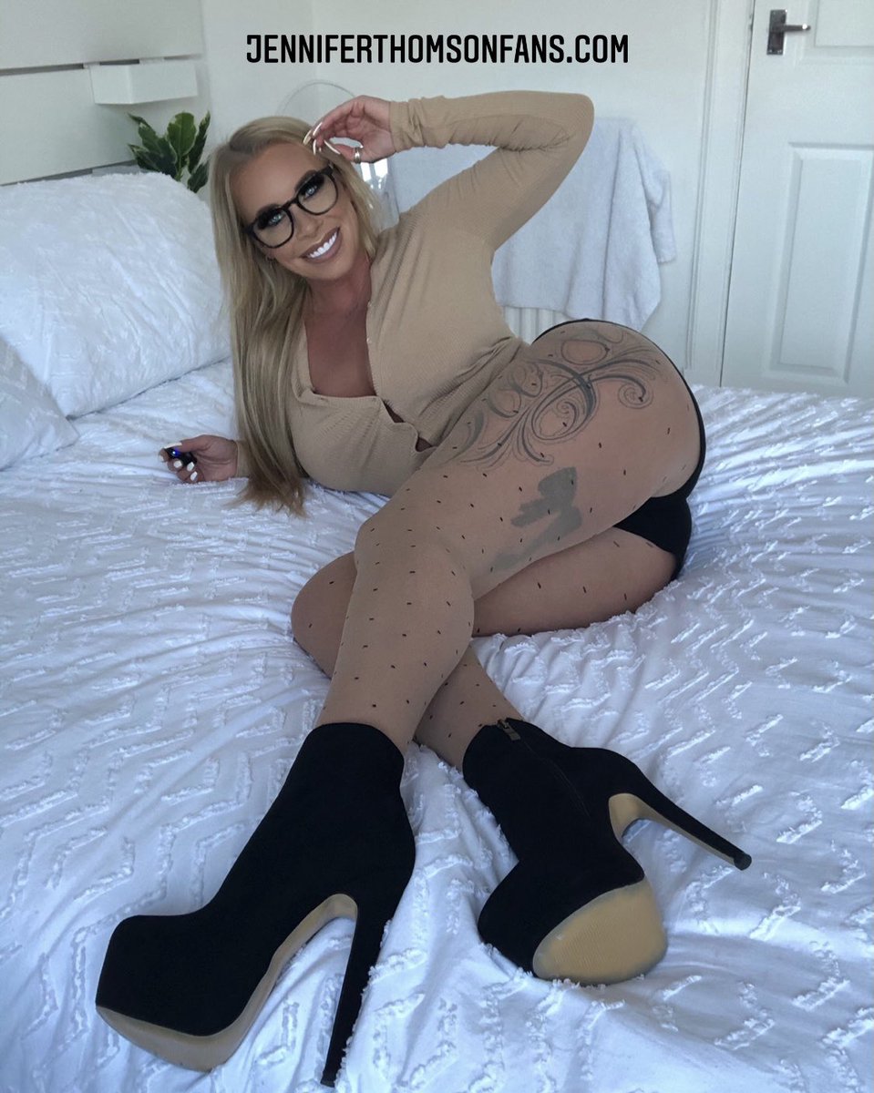 jenni_c_thomson's tweet photo. I’m going to walk all over you with these boots... and you’re going to love it https://t.co/h5WGJYv1YX
