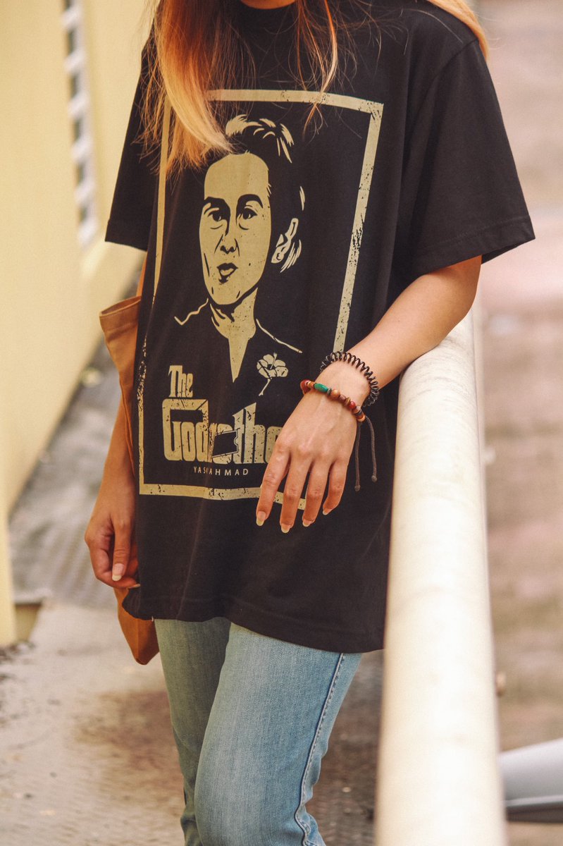 sinemacult's tweet photo. LAST CALL! Check out our first drop of the year #Godmother ! Only RM55.00! PRE-ORDER NOW! Available from 16th January till 31st January 2021
Place your order - https://t.co/FJqzecTRmD
#Godmother
#YasminAhmad
#SinemaCult
#FilmLickinGoods https://t.co/z6dzGRimaB