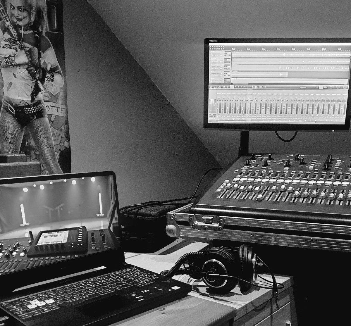 Doing cool stuff with cool people! What else could anyone want! #recording #mixing #mastering #audiotechnica #rode #shure #akg #x32 #DAW #isdesignlive