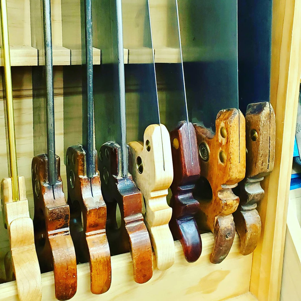 MosquitoMade's tweet photo. Getting a crosscut panel saw finished up. Birdseye maple tote to contrast with the Sapele one on the rip saw I made a few years ago. Still needs a final sharpening. #woodworking #handsaws #handtools #madebyme https://t.co/55Rutpio0b