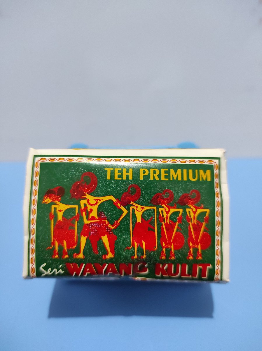 Sepeda balap biruSepeda balap merahBandoelanWayang kulit