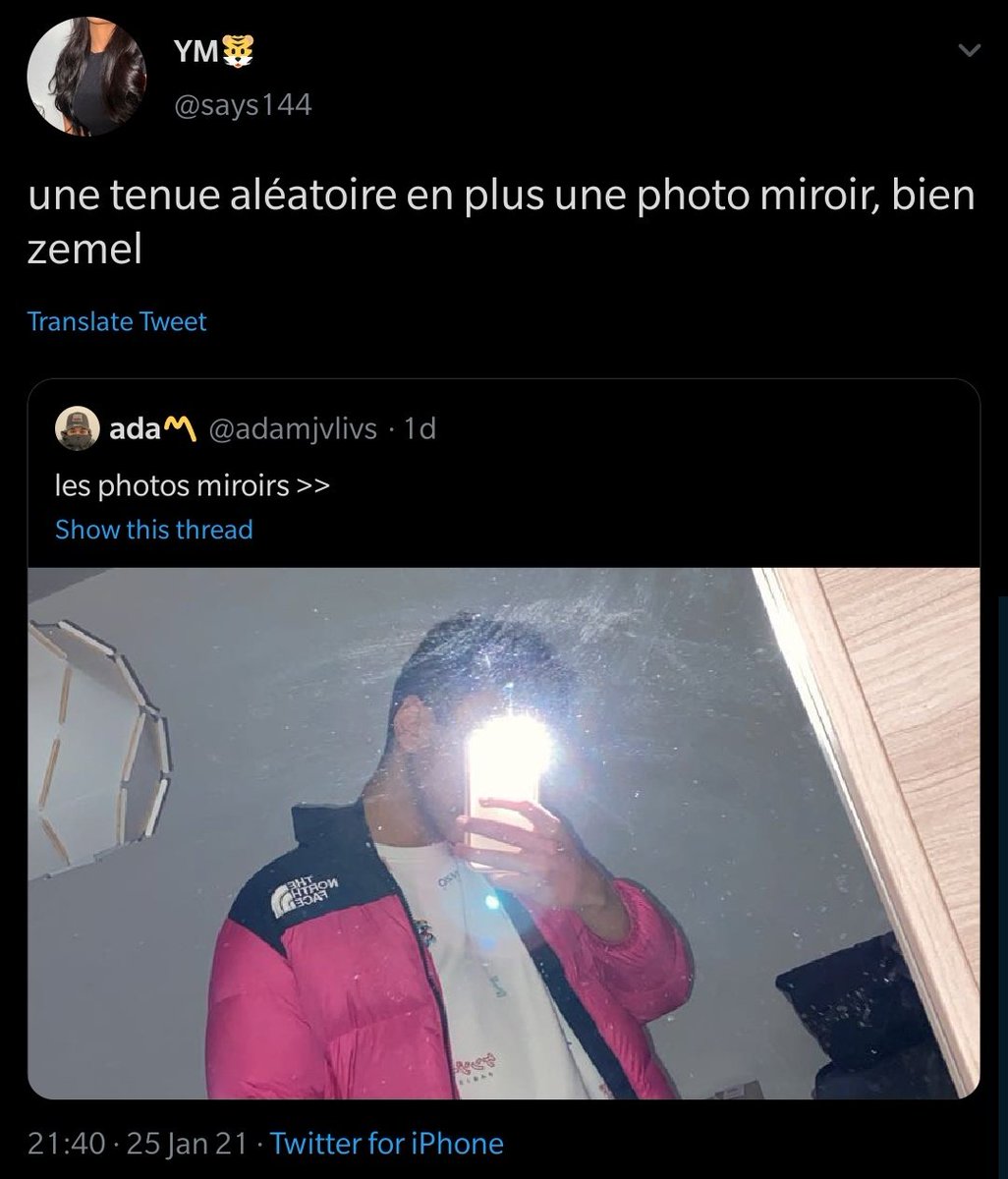 Prendre une photo dans un miroir et s'habiller aléatoirement