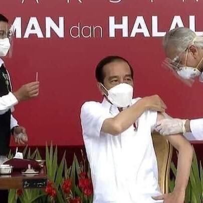 HcNeHamd's tweet image. شوف تالاخر 😂