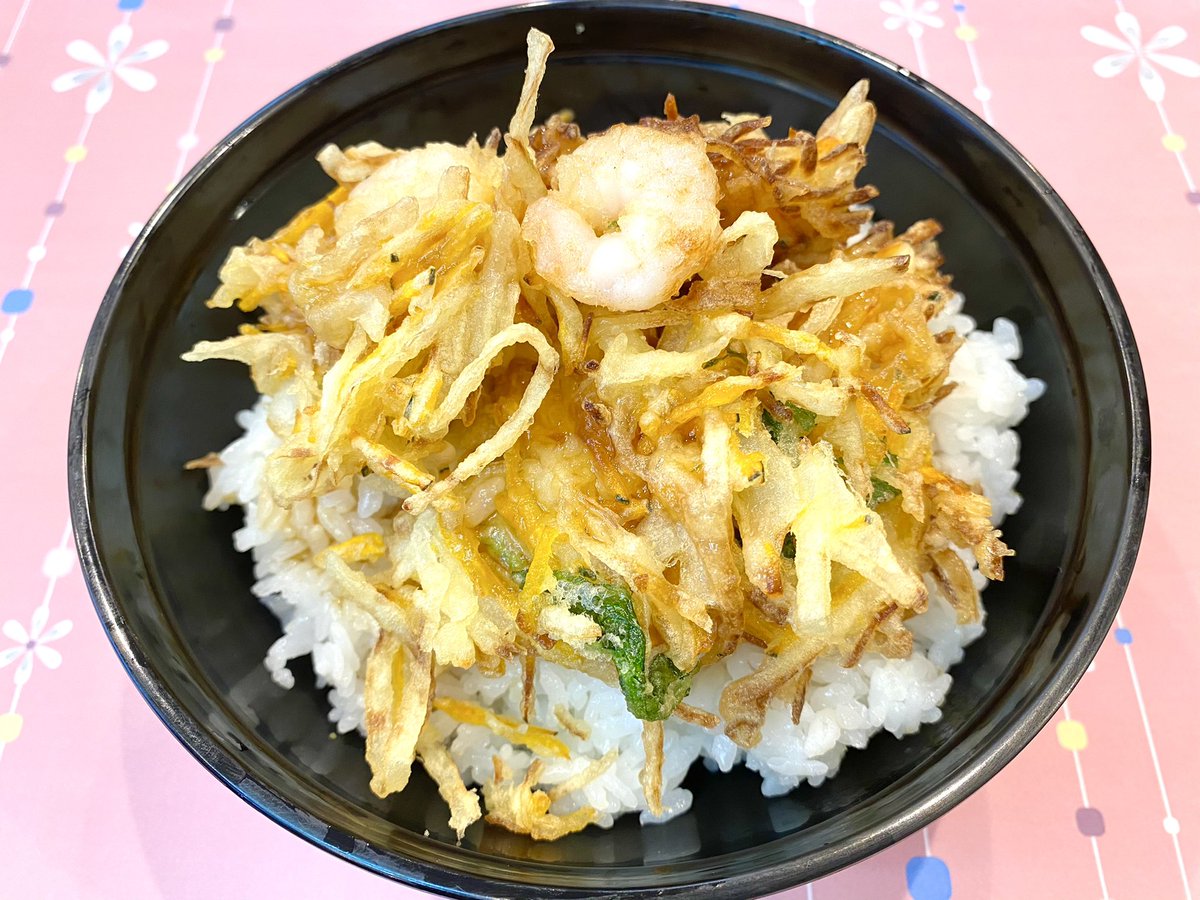 sanyouso's tweet photo. TOSSA竜テラスにて2月中旬より新メニューがスタート😍
本日の特集は「丼」
・鮪ネギトロ丼 ¥770
・生シラス丼 ¥770
・日戻りカツオの山かけ丼 ¥1210
・小海老かき揚げ丼 ¥880
の4品です💫
高知県の豊富な食材を使った食欲そそる丼メシ🤤
温泉で身体を癒した後は、レストランで胃袋を満たして下さいね😉 https://t.co/5MZZ1JXmpM