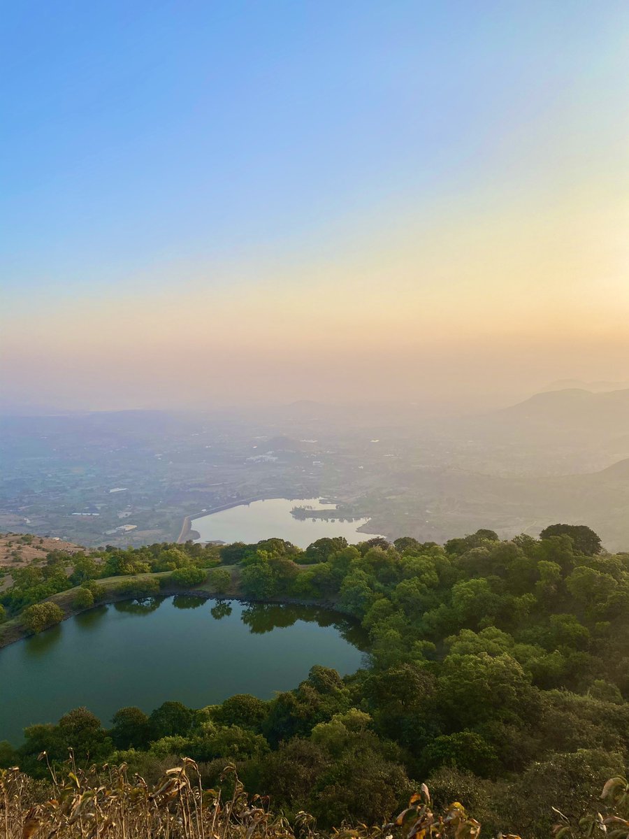 A view from Anjaneri Parvat!
.
.
#anjaneri #anjanerihills #nashik #nashikgram #nashikdiaries #nashikphotography #nashikjournal #nashikportraits #maharashtra #maharashtratourism #maharashtra_clickers #bharat #shotoniphone #iphonephoto #goodmorning #traveller #माझाक्लिक #नाशिक💥