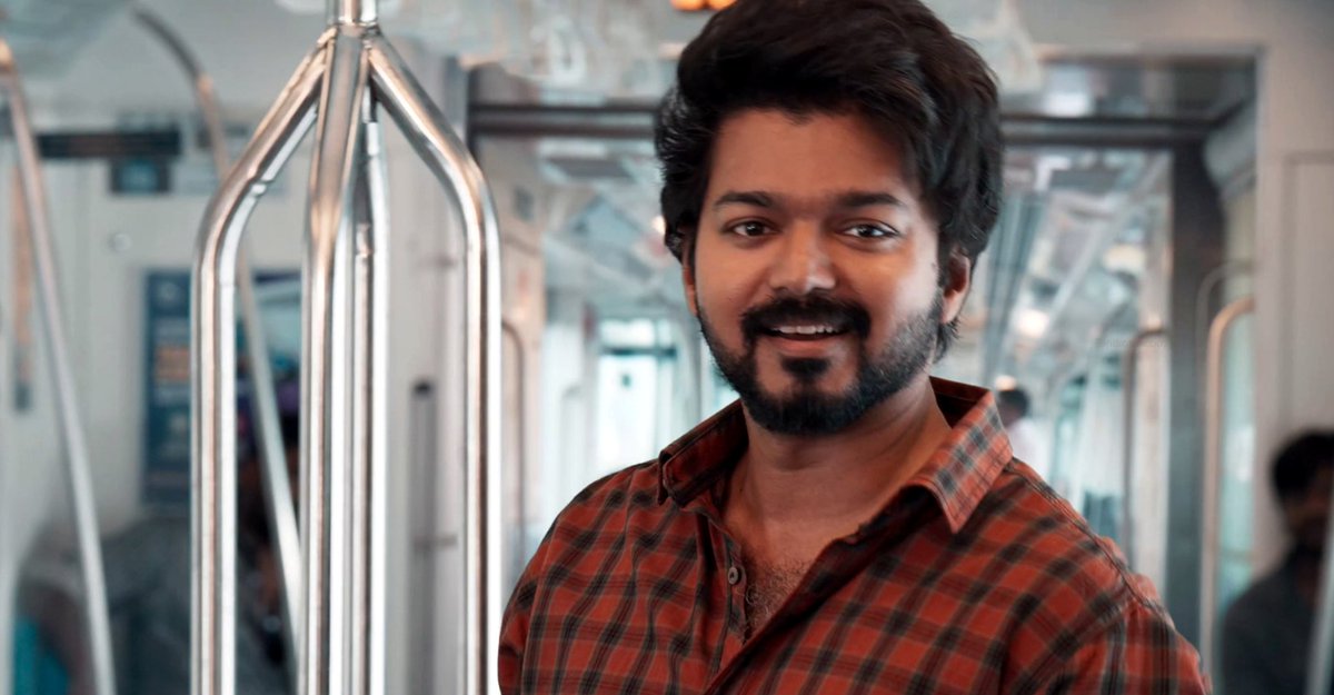 Hariroger_'s tweet image. The metro train fight sequence was top notch👌, what a swag and attitude Thalaivaa @actorvijay 👌🔥🔥, very well choreographed by @silvastunt 👌💯  @sathyaDP brilliant cinematography👌👏
@Dir_Lokesh ❤🙏
#Master
#MasterHistoricMovie 
#BlockbusterMaster