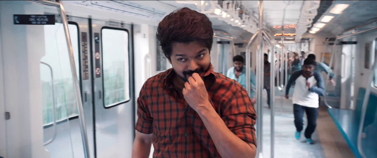 Hariroger_'s tweet image. The metro train fight sequence was top notch👌, what a swag and attitude Thalaivaa @actorvijay 👌🔥🔥, very well choreographed by @silvastunt 👌💯  @sathyaDP brilliant cinematography👌👏
@Dir_Lokesh ❤🙏
#Master
#MasterHistoricMovie 
#BlockbusterMaster