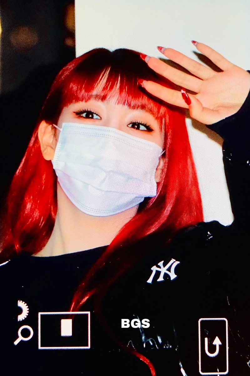 210130 🐭❤️
오랜만에 봐도 뢰알 사랑둥이셔••• 
#민니 #MINNIE