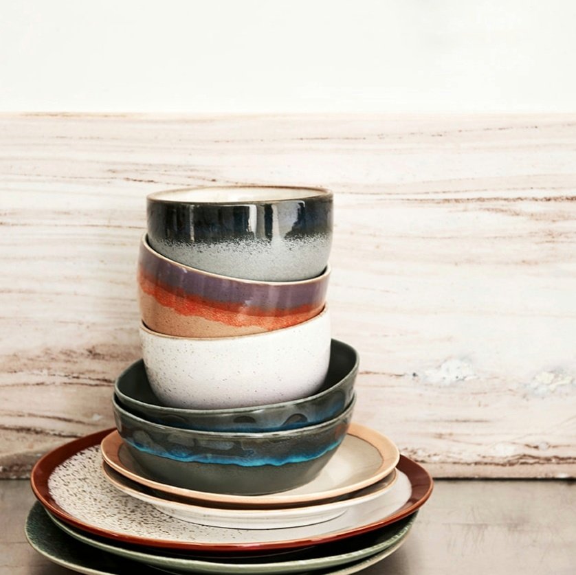 HandselUK's tweet photo. #70s kitchen vibes to bring some #colour to your #kitchen 🍜 https://t.co/5loNfyibIN