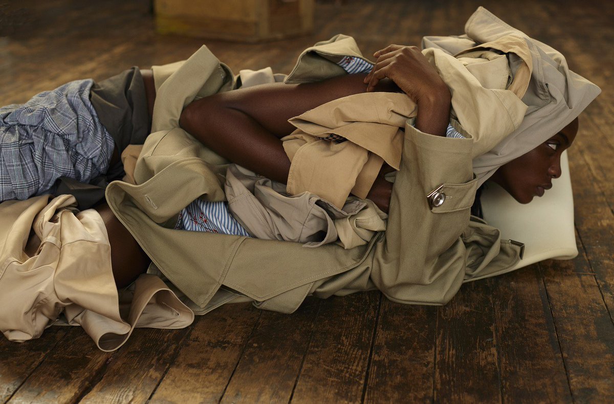 Buenos días, me he vuelto a tropezar con el tendedero.