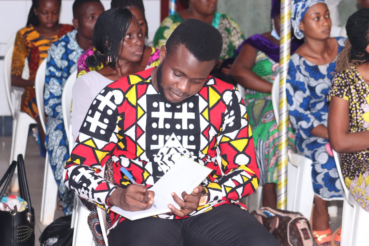 DandjinouAaron's tweet image. Je suis ce que Dieu veut que je sois.
#SupernaturelExceptionnel2021
#FireOne
#ApotreMegChanvoedou
#FireOneSon
#FinalFireMinistry