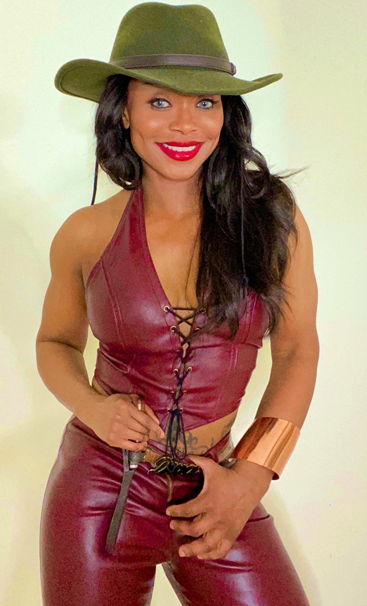 StephanieBLive's tweet photo. Some women Fear the Fire, some become it. #fearwomen 

Show me your fiercest Pose Ladies.,The most likes gets a nice Cash Price. 🥰 https://t.co/9EQwj5SfRR