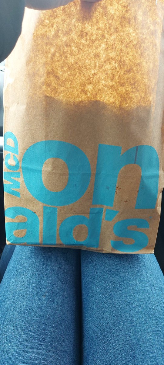 SamLawr3's tweet photo. Well that was eventful! Took out by a cyclist - total accident, not entirely sure what happened but both ok & don't think I have ever had someone apologise so much. So I cleaned myself up & rewarded myself with a maccies. IT'S THE RULES!!! π #runningfail #trailrunning #inthewars https://t.co/F1QVYgCag7