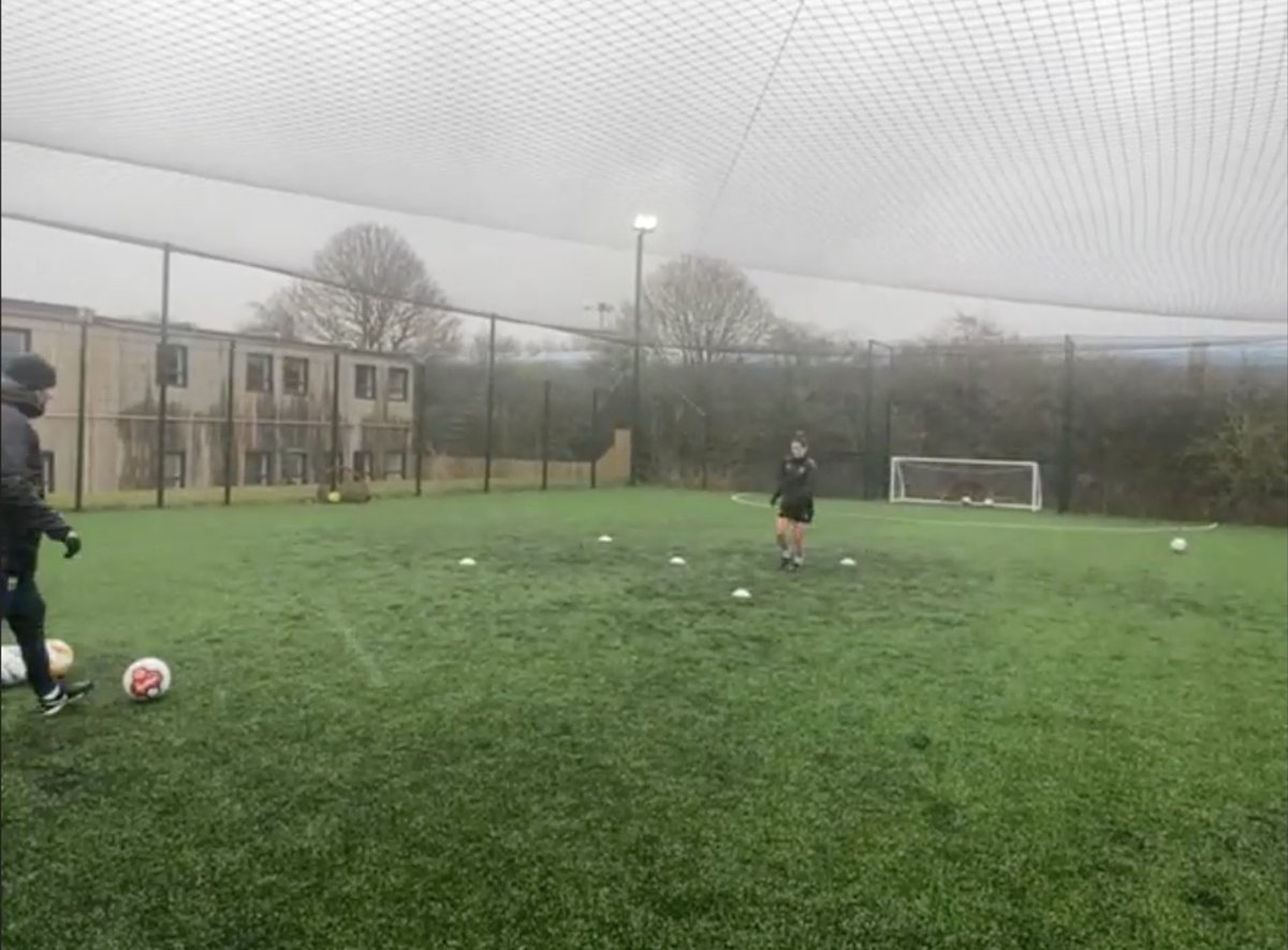 Fantastic effort from EVERYONE who braved that weather this morning 👏 🌧 ❄️ 

Another 2 Live Football Saturday Sessions completed ✅ 

See you next week 👋 

#OWUFCRTC #OUWFC #OUFC