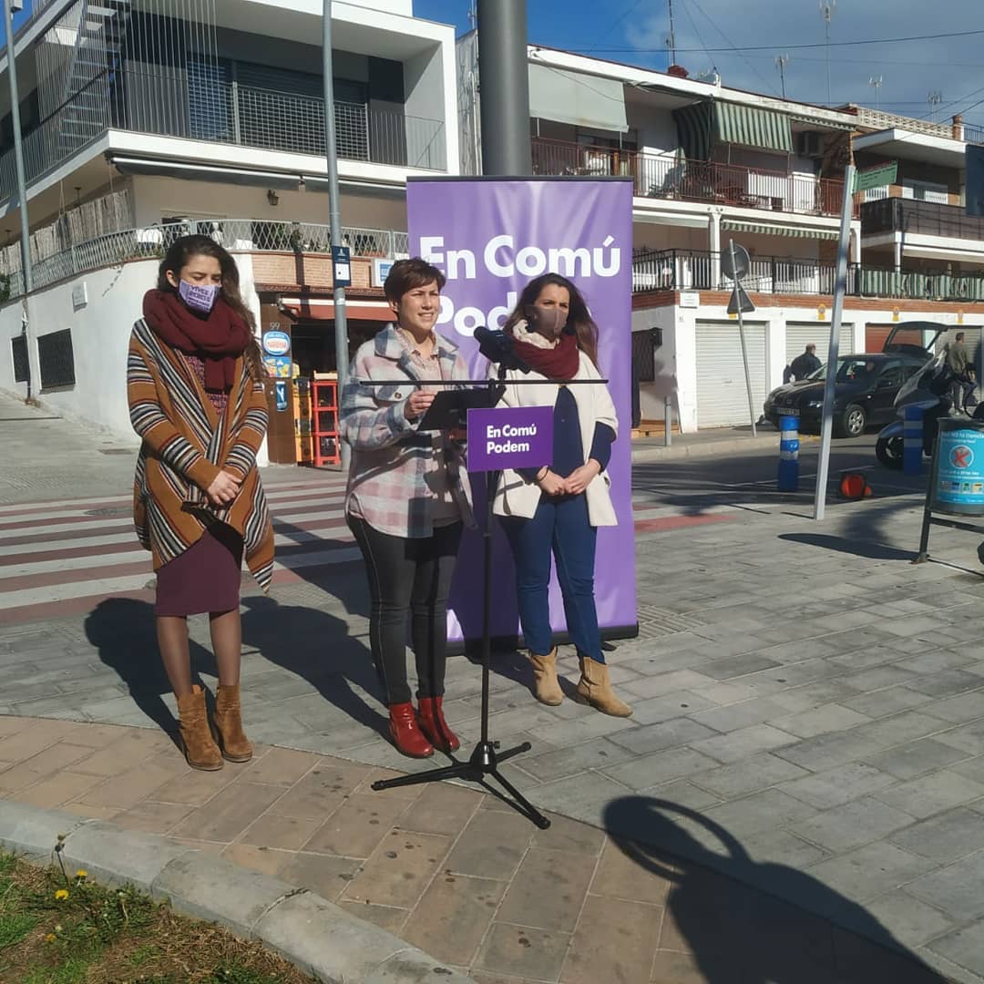 albaMVelez's tweet photo. Des d'@EnComu_Podem volem que les veïnes de barris com el de Vista Alegre, a #Castellfels, se sentin acompanyades amb una llei de millora urbana, social i ambiental de barris i viles que porten massa anys suportant els efectes de la crisi econòmica i climàtica (i ara, sanitària). https://t.co/Alf6H2lSSH