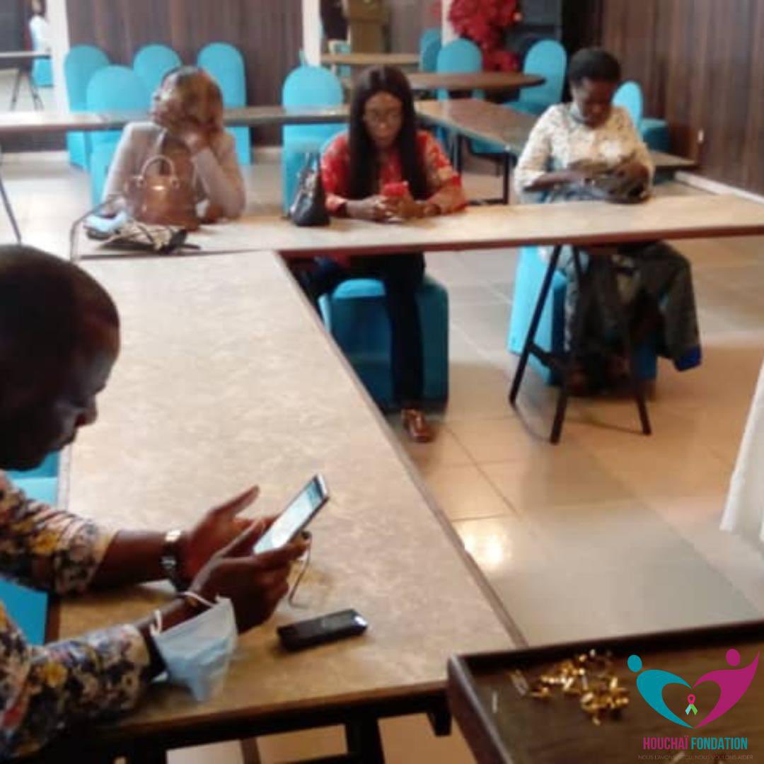 HouchaiF's tweet photo. “Apprendre pour transmettre “🤗

Séance de partage pour mieux préparer notre activité de février. 

Nous sommes reconnaissants à la  @FondationBomoko de nous avoir soulagé d’une partie du travail qui se révèle être particulièrement complexe. https://t.co/tfsr9dK1eP