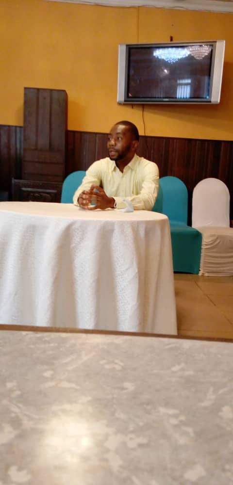 HouchaiF's tweet photo. “Apprendre pour transmettre “🤗

Séance de partage pour mieux préparer notre activité de février. 

Nous sommes reconnaissants à la  @FondationBomoko de nous avoir soulagé d’une partie du travail qui se révèle être particulièrement complexe. https://t.co/tfsr9dK1eP