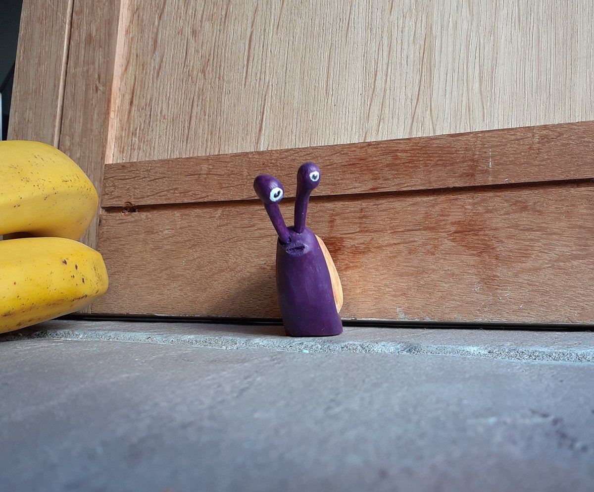 Woodyspirit's tweet photo. Little lime wood snail.
@Madein_Mon @IngridASLW @RobertSorby @Morakniv #handcarved #woodcarving #Wales #Welsh #folk #folkart #woodart #whittling #charactercarving #newwoodculture #workingwithwood #woodlove #limewood #snail https://t.co/TkQPYgxKze