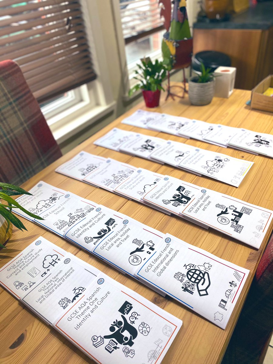 MrBCurrier's tweet image. This makes me proud. A collection of 22 knowledge booklets in 🇪🇸🇫🇷🇩🇪🇮🇹 Shared to @tes as easier. 
Coffees accepted. #mfltwitterati #langchat 

tes.com/teaching-resou… 

tes.com/teaching-resou…

tes.com/teaching-resou…

tes.com/teaching-resou…

tes.com/teaching-resou…