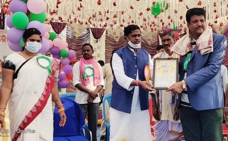 rameshmajhinp's tweet photo. Attended the agrarian festival '#Puspuni' Bhetghat at Kundura in #Koraput district.
#Odisha https://t.co/yvx2tcdTUQ
