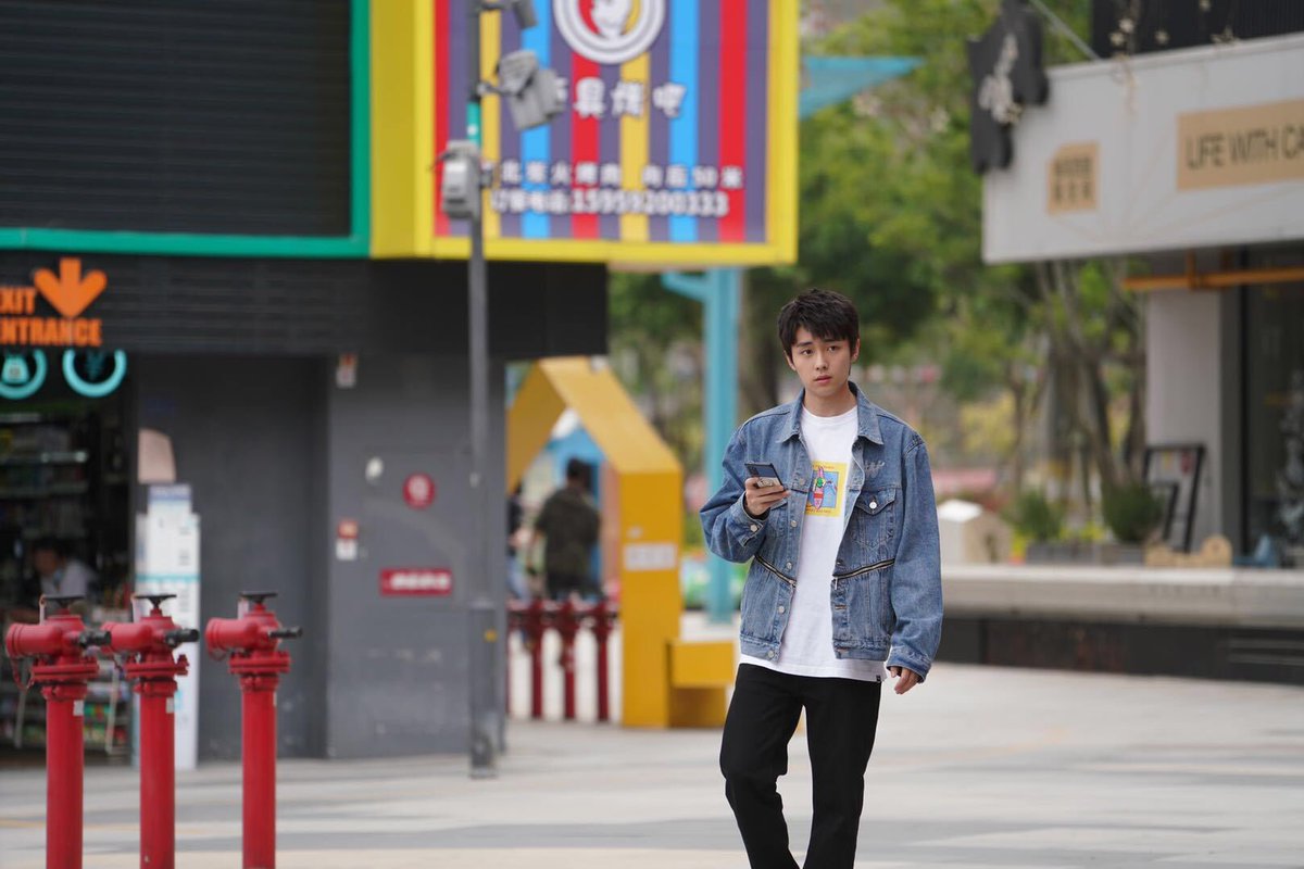 zhaizilu_fans's tweet photo. Based on broadcast schedule, another 2 eps will be airing tonight but for vip member only. For non-vip member, lets marathon all of the eps before new eps will be airing by Thursday next week!😆💕
pic cr :Zhaizilu Studio Weibo
#zhaizilu #翟子路 #HelloDebateOpponent2 https://t.co/72KUkyLNJ1