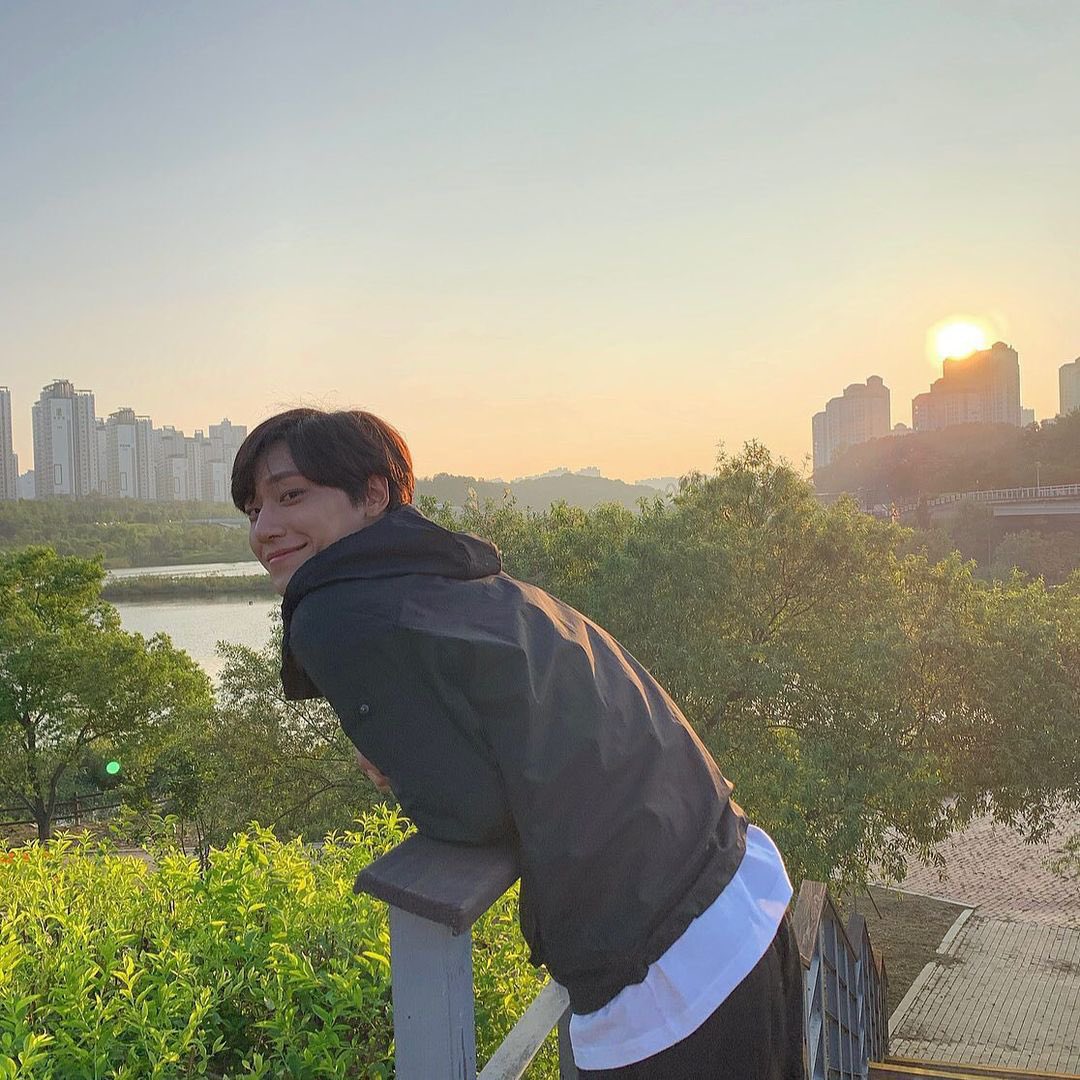 butterdodo_'s tweet photo. เชื��อแล้วว่าแสงที่เกาหลีโกงมาก https://t.co/uP6LR8PmYL