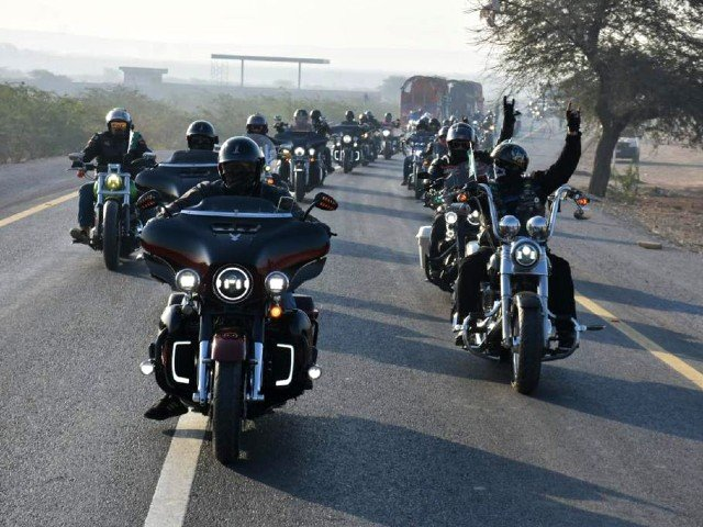 PakDefForum's tweet photo. The fruits of a marked improvement in the law &amp; order situation in Pakistan &amp; especially in #Balochistan have began to emerge as a "peace rally" is being organised from Karachi to Gwadar. Rally, consisting of 50 bike riders &amp; 50 cars, will cover a distance of 650KM.
#Pakistan 🇵🇰 https://t.co/jze1DfXWyX