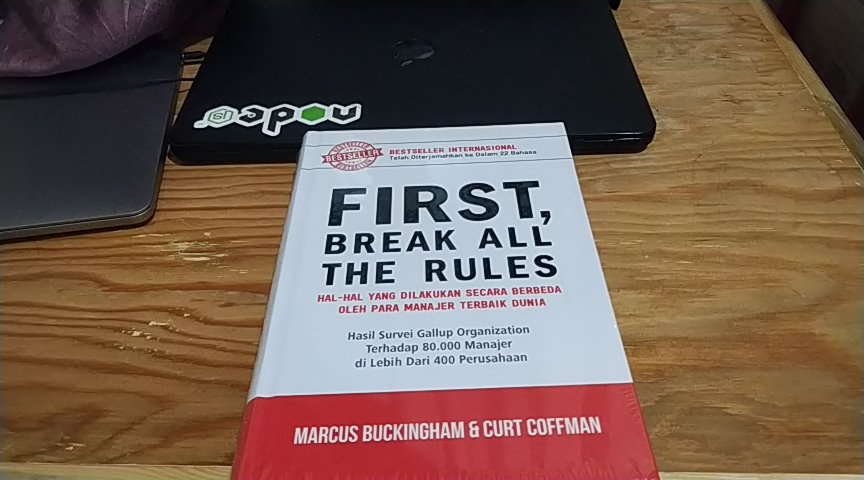 Time flies so fast. Dulu kalo ke Gramed beli buku technical related. Sekarang belinya buku Leadership 😥